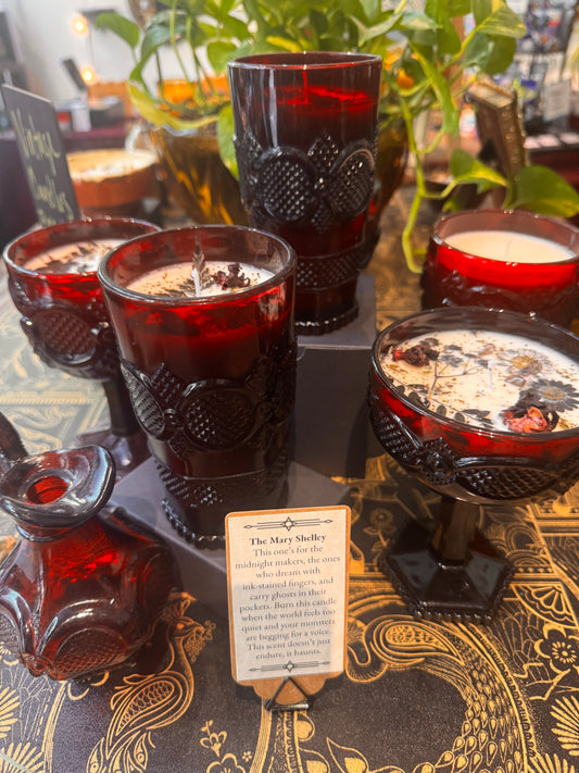 The Mary Shelley - Vintage Candle